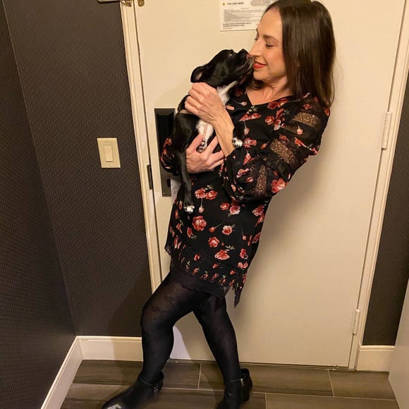 Meet your Posher, Anne - Picture 3 of 5